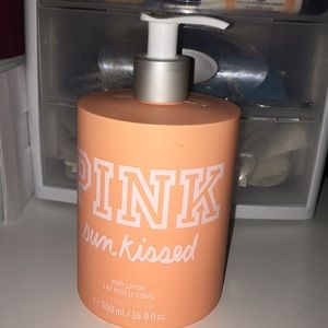 PINK sun kissed body lotion